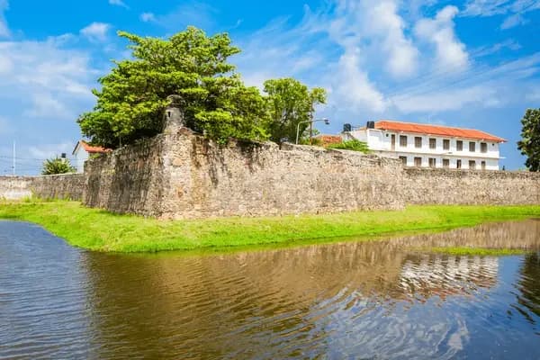 Batticaloa Fort & Lagoon
