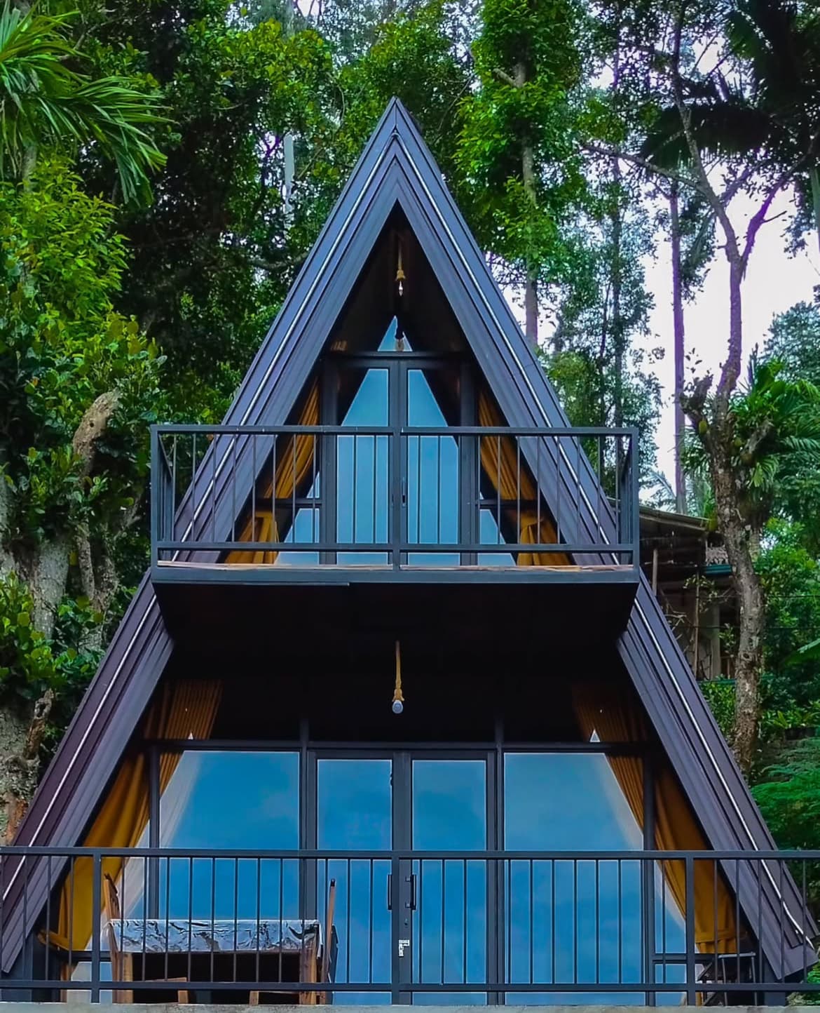 White Moon Cabin & Cottage