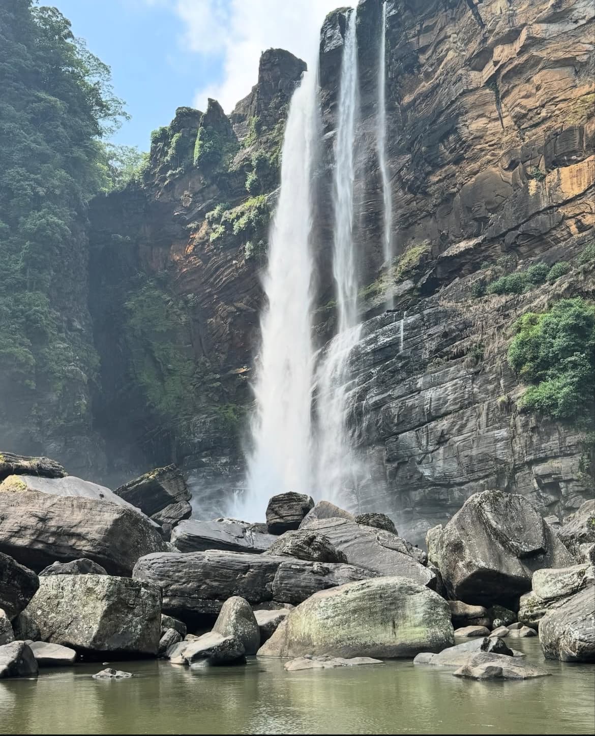 Laxapana Waterfall